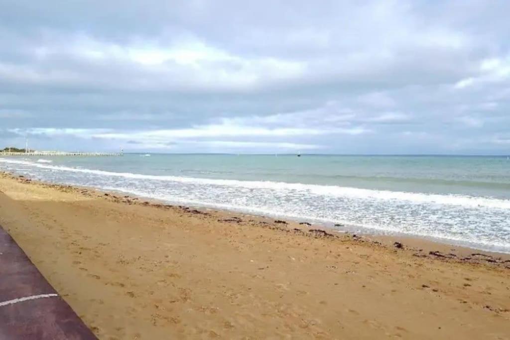 Maisonnette Du Bonheur Courseulles-sur-Mer Exterior foto